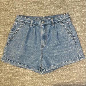 American Eagle Pleated Cuffed Hem High Rise Mom Midi Jean Shorts- 4